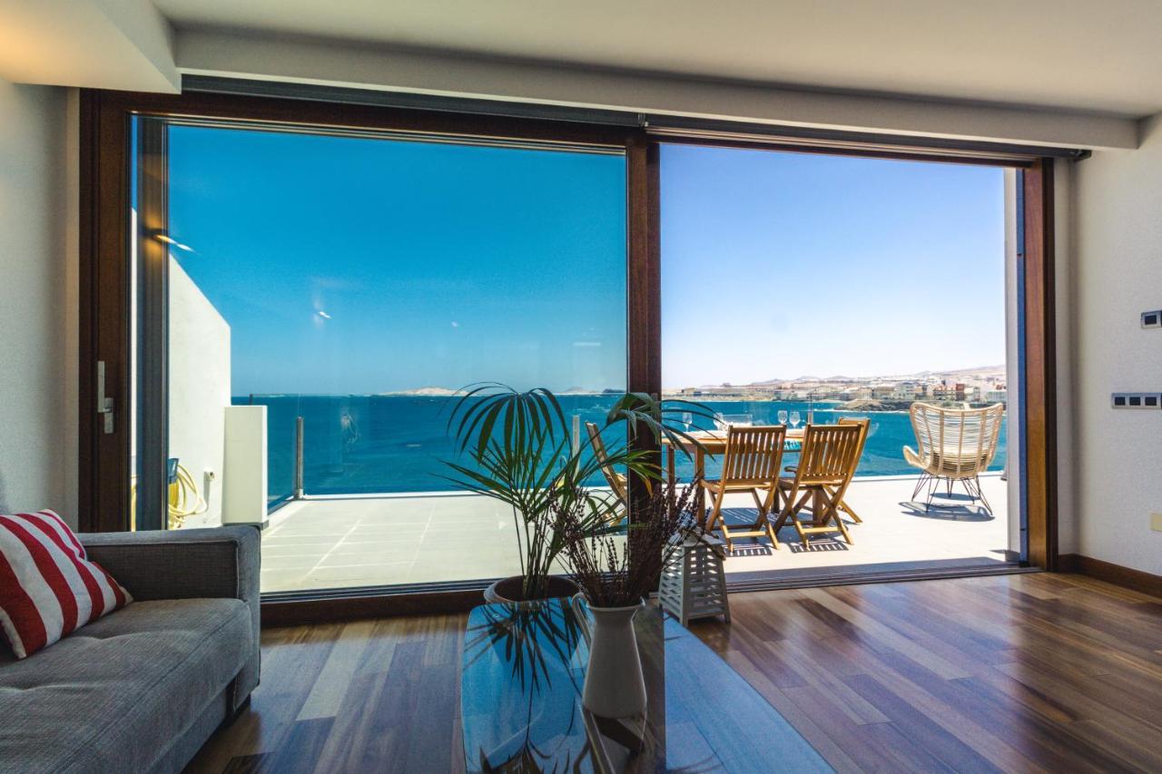 Top Views Beach Avenue Apartment *